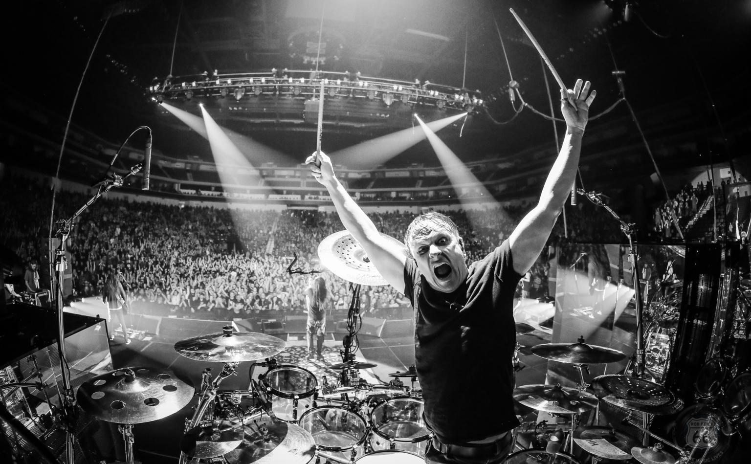 Ray Luzier - Photo: Robb Fenn